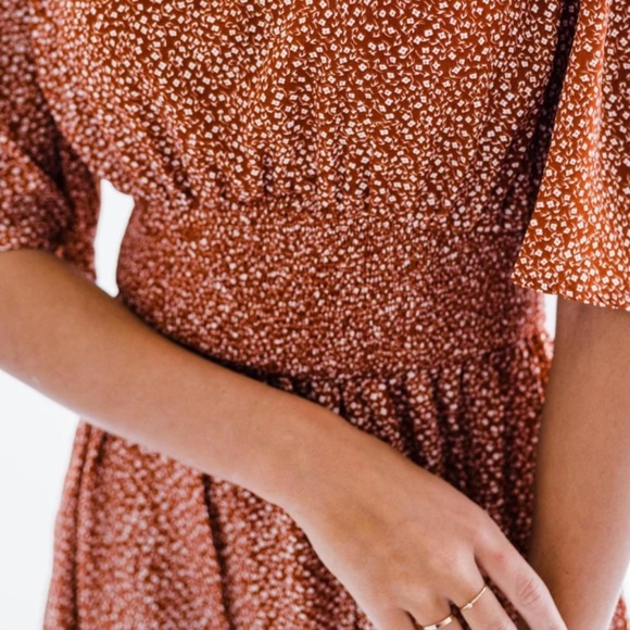 Floral smock neck dress in Rust! - Picture 4 of 5